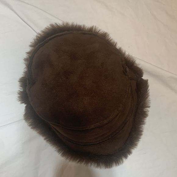 Woman’s Bucket Hat - Picture 3 of 6